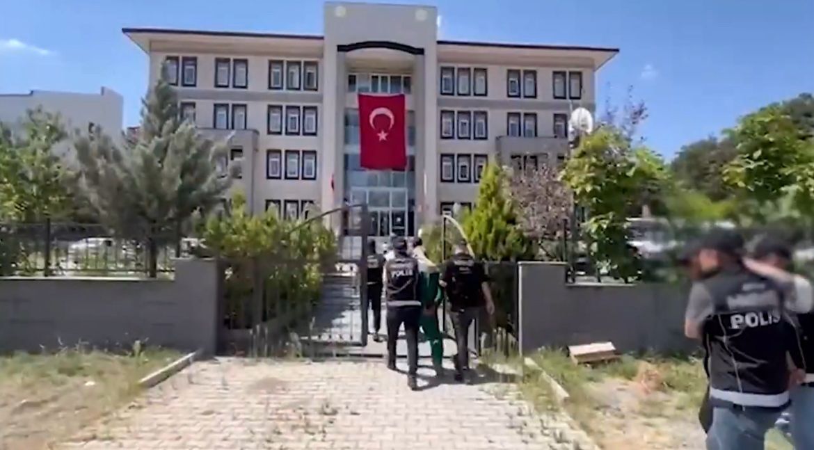 Aydın dahil 74 ilde uyuşturucu operasyonu