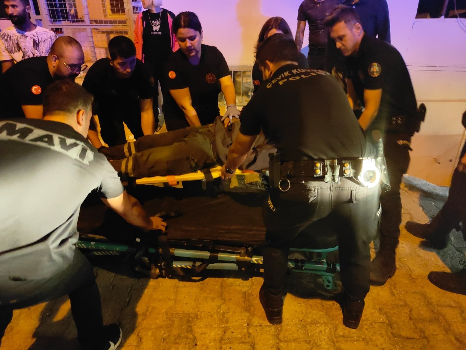 Aydın'da bir garip olay! Yeni eşini vuran eski eşiyle mutluluk pozu verdi