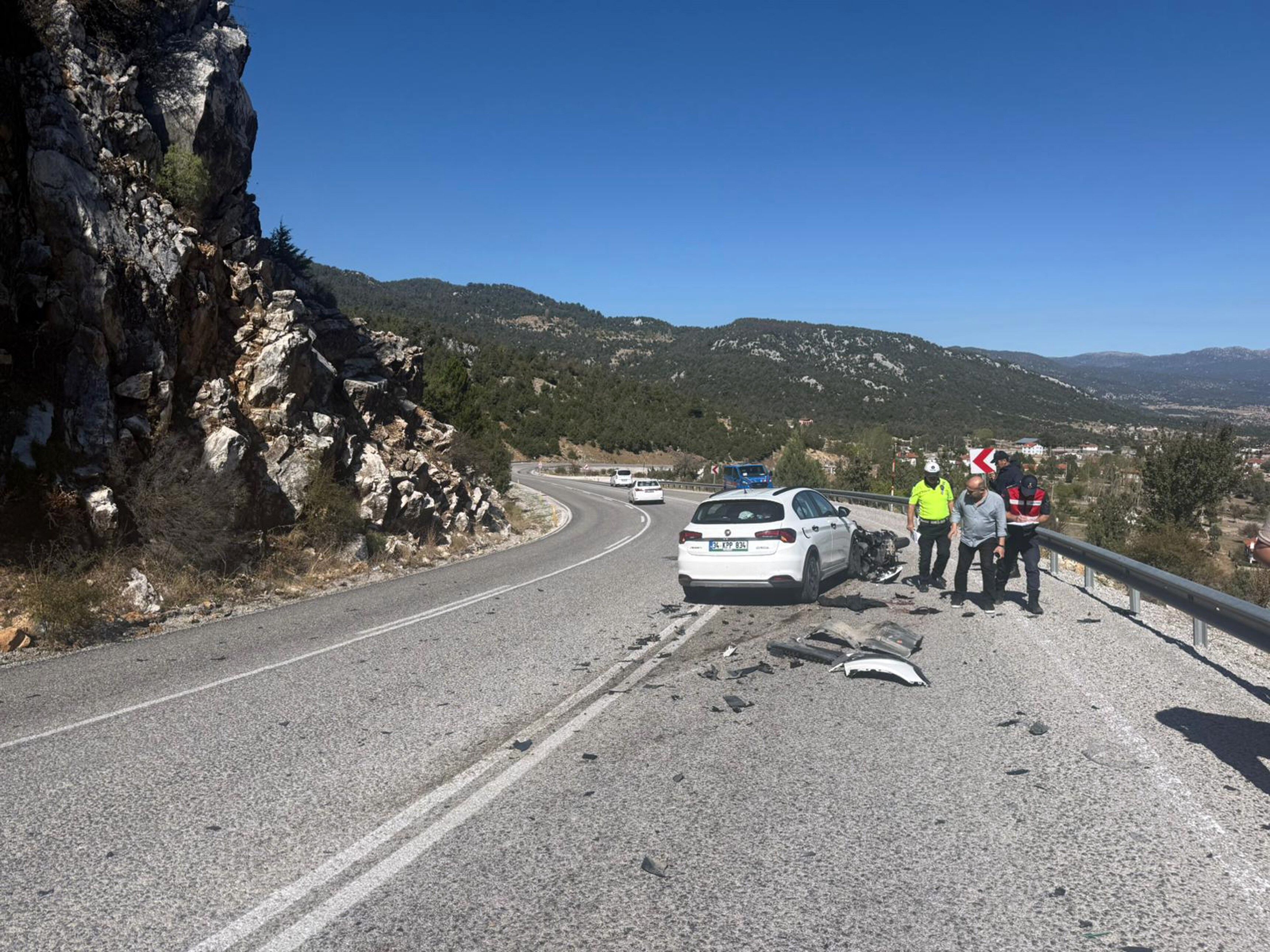 Motosiklet sürücüsü feci kazada yaşamını yitirdi