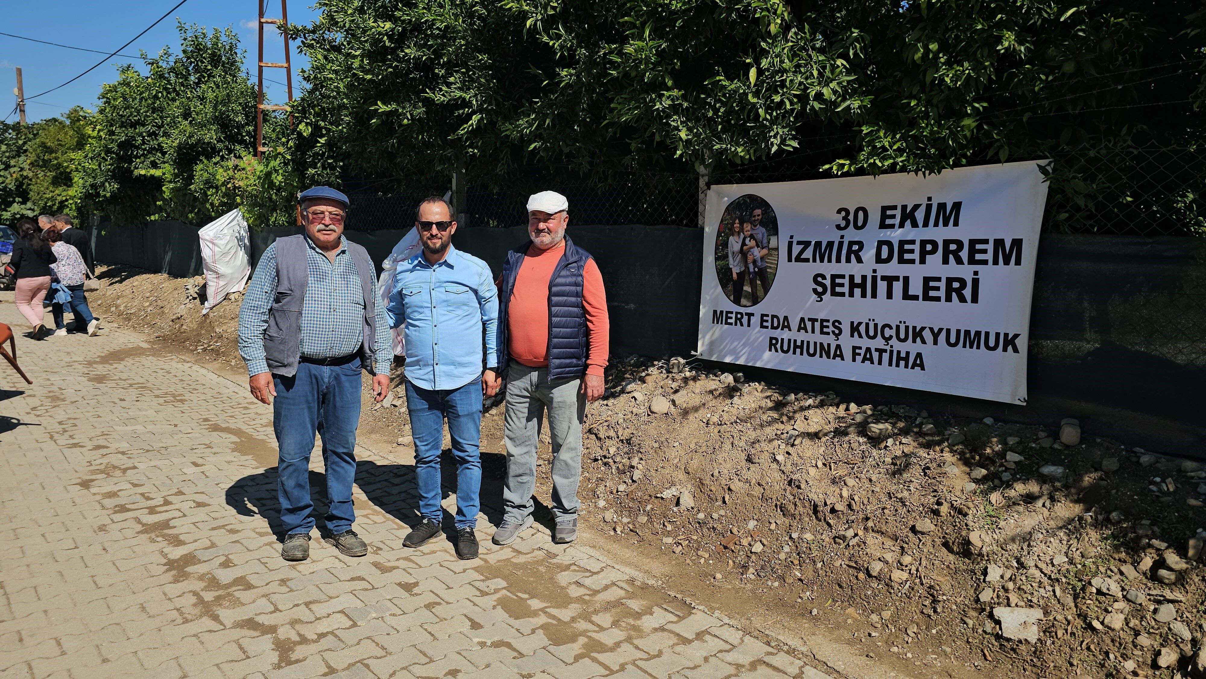 Atça'da anlamlı etkinlik: Türk bayrağı gökyüzünde dalgalandı