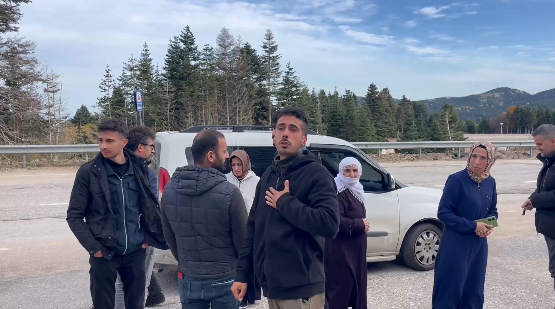 Kestane toplayan gençler dehşeti yaşadı! Kabus tam 12 saat sürdü