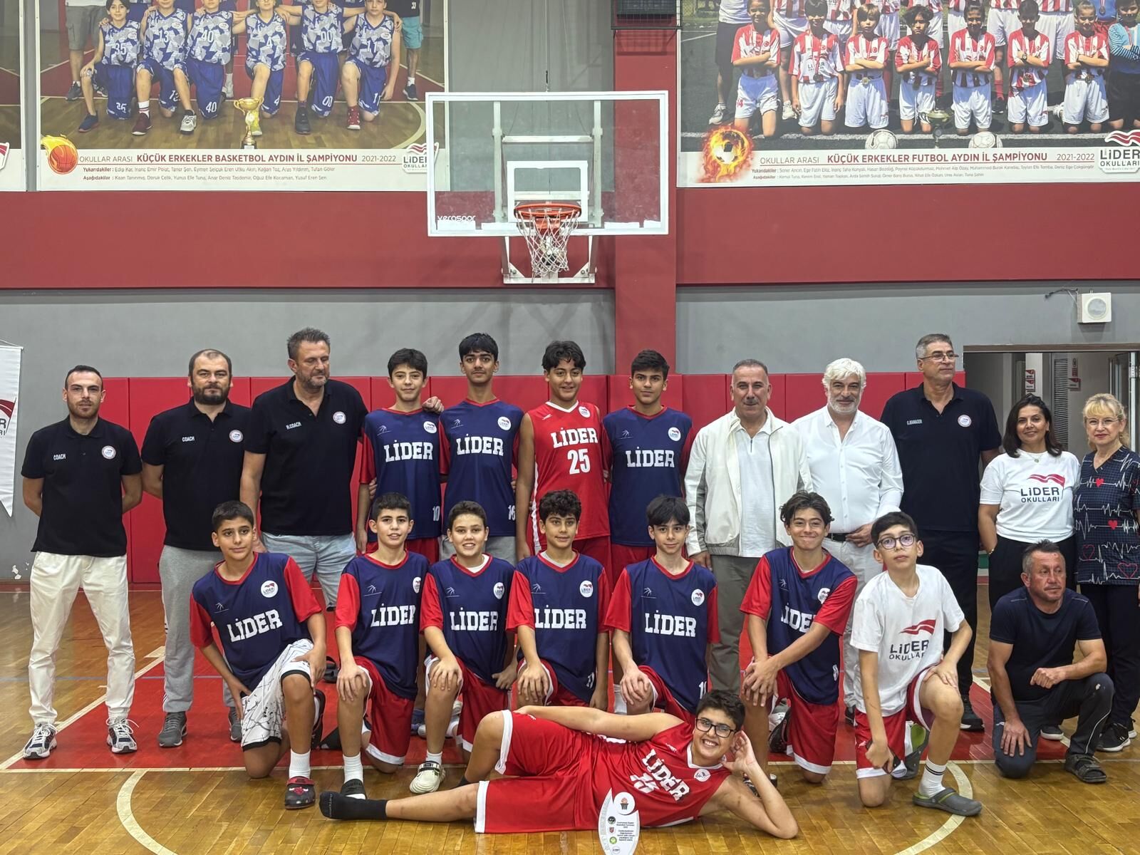 Aydın Lider Okulları Cumhuriyetin 102. yılını sporla kutladı 