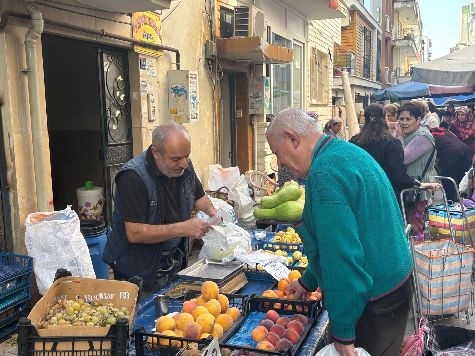 Aydın’da bu hafta pazar hareketli geçiyor