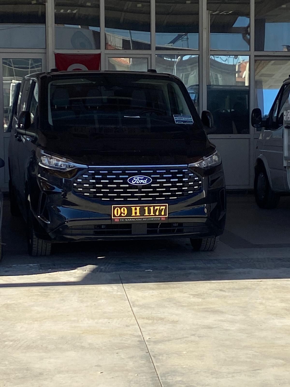 Aydinda Chpli Baskana Makam Araci Dayanmiyor Bagisla Alinan Minibusu Buyuk Buldu Chpli Baskana Bir Yilda Iki Makam Araci 605880 341E8E6893E183Ff99B1D74535A4E34E
