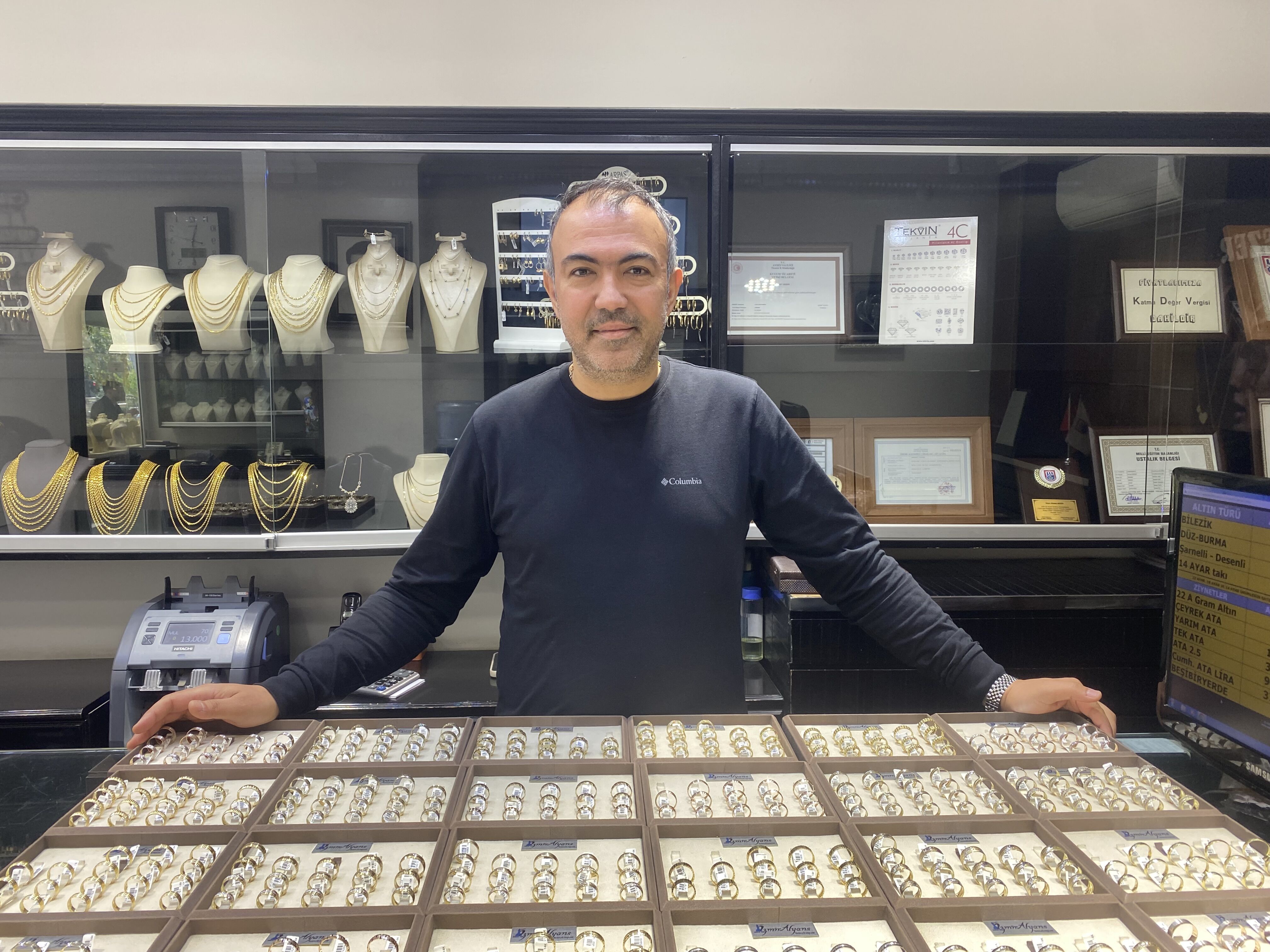 Aydın’daki çiftlerin moda takibi parmaklarına yansıdı