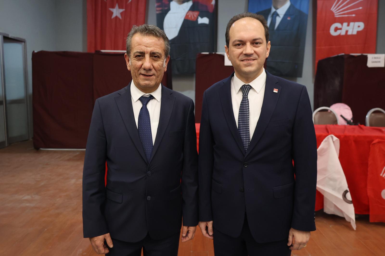 Baskan Yetiskin Kaan Ercetini Kutladi Kongremiz Demokrasi Solenine Donustu 603878 40F593353A2Ae5A6E9Cd78F5D2D46B60