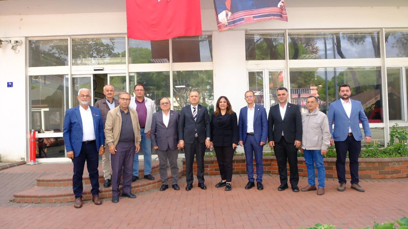 Chpli Aygun Ve Baruttan Belediyelere Ziyaret Ilce Ilce Dolasiyorlar 609036 79F703Fd9305649D9B64F1D3A11Ede37