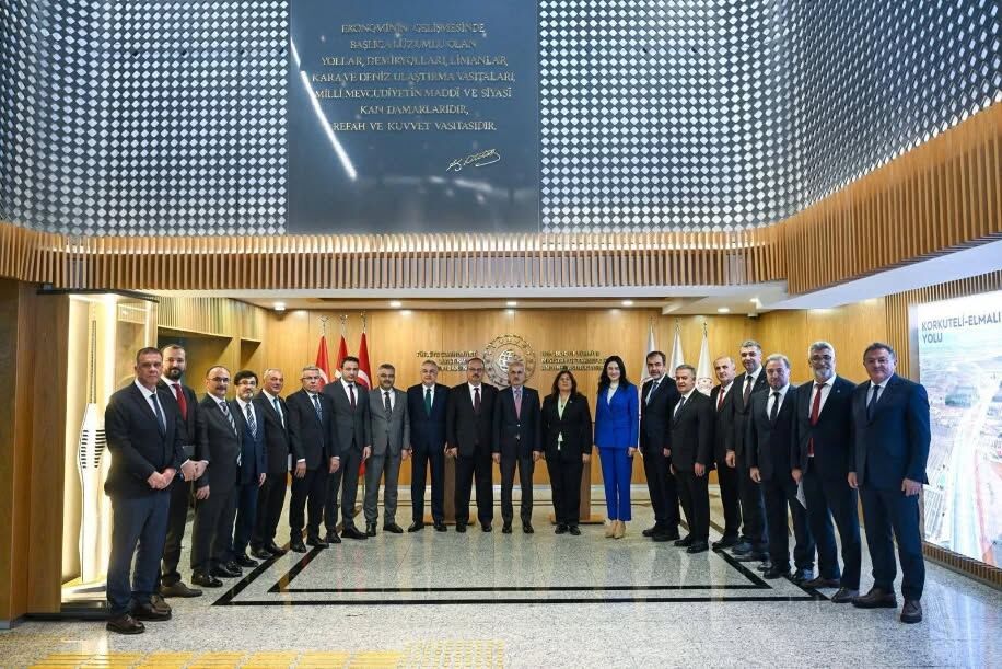 Başkan Kaya: "İncirliova'mıza hayırlı olsun"