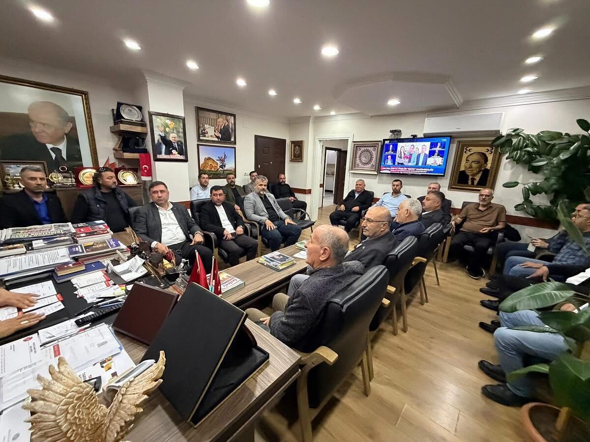 Mhp Aydinda Kardeslik Vurgusu Hayirli Gunler Komsum Ziyareti Yapildi 609039 914B790E0675A3F572A8708C758B28B0