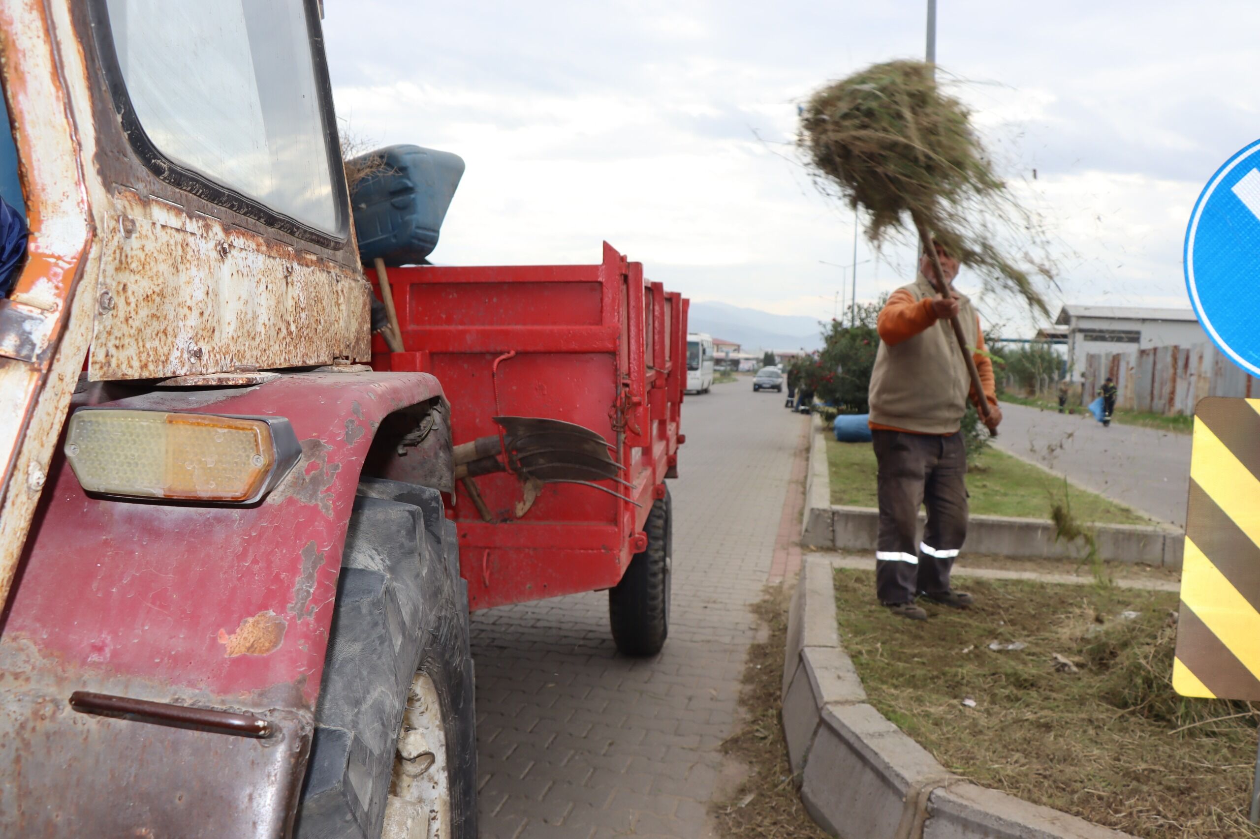 Nazilli Belediyesi’nden OSB’de kapsamlı çalışma