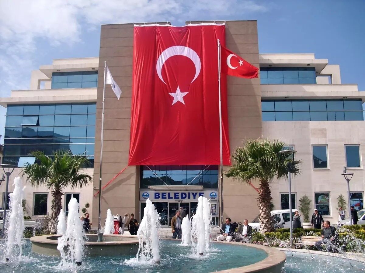AK Parti’ye geçen Arıkan Söke’nin taşınmazları satışa çıkardı