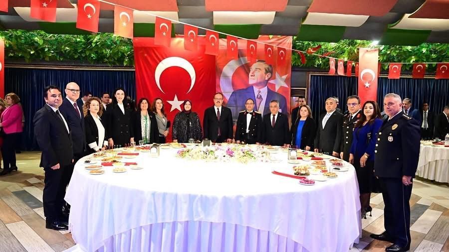 Aydın’da Cumhuriyet balosu