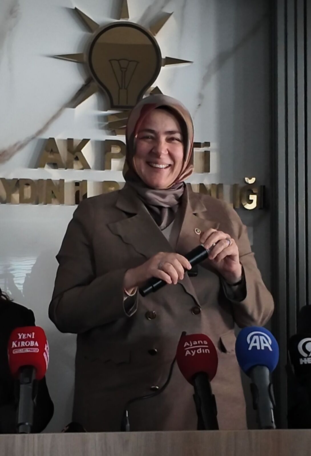 Başkan Ercan’ın Aydın’daki ziyaretinde gülümseten anlar: “Enerjimiz fazla geldi”