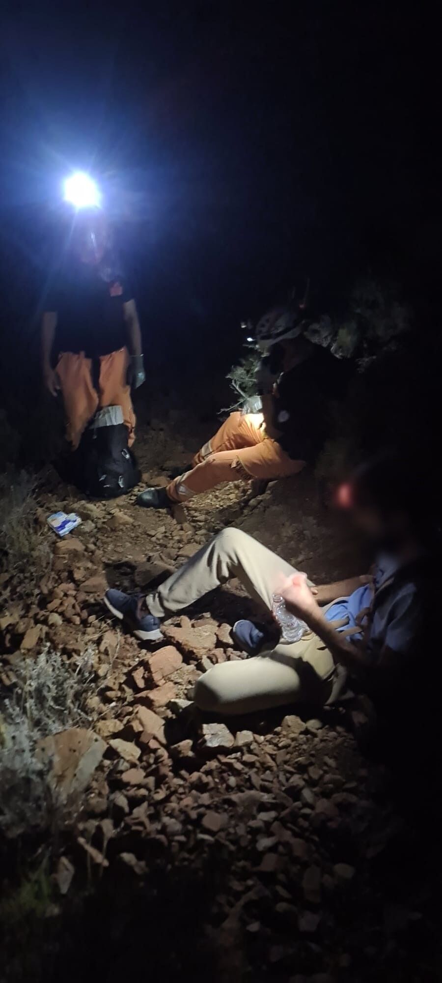 Ormanlık alanda mahsur kaldı: Saatler sonra kurtarıldı