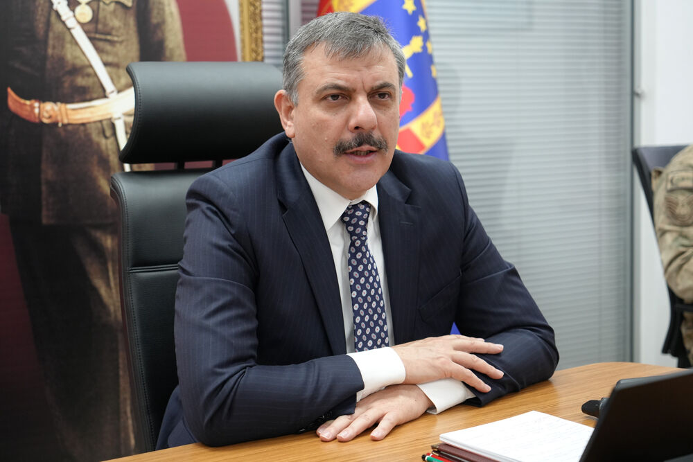 Şehirdeki başıboş köpeklerin hepsi toplandı! Vali kamuoyuna duyurdu