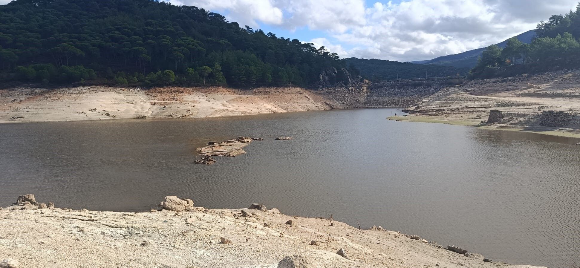 Geyik Barajı'nda sular çekilince acı hatıralar canlandı