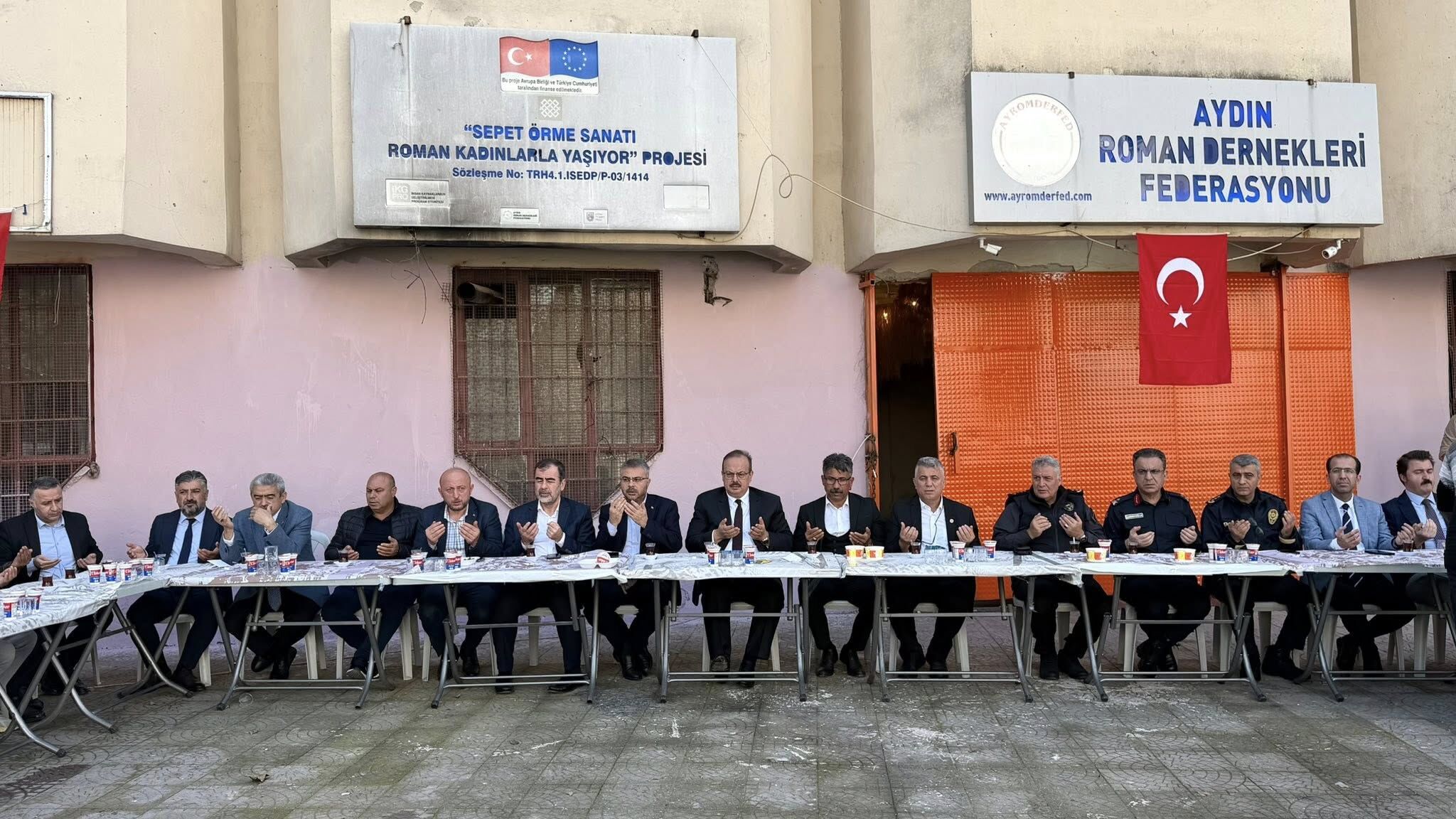 Aydın protokolü hayır yemeğinde buluştu