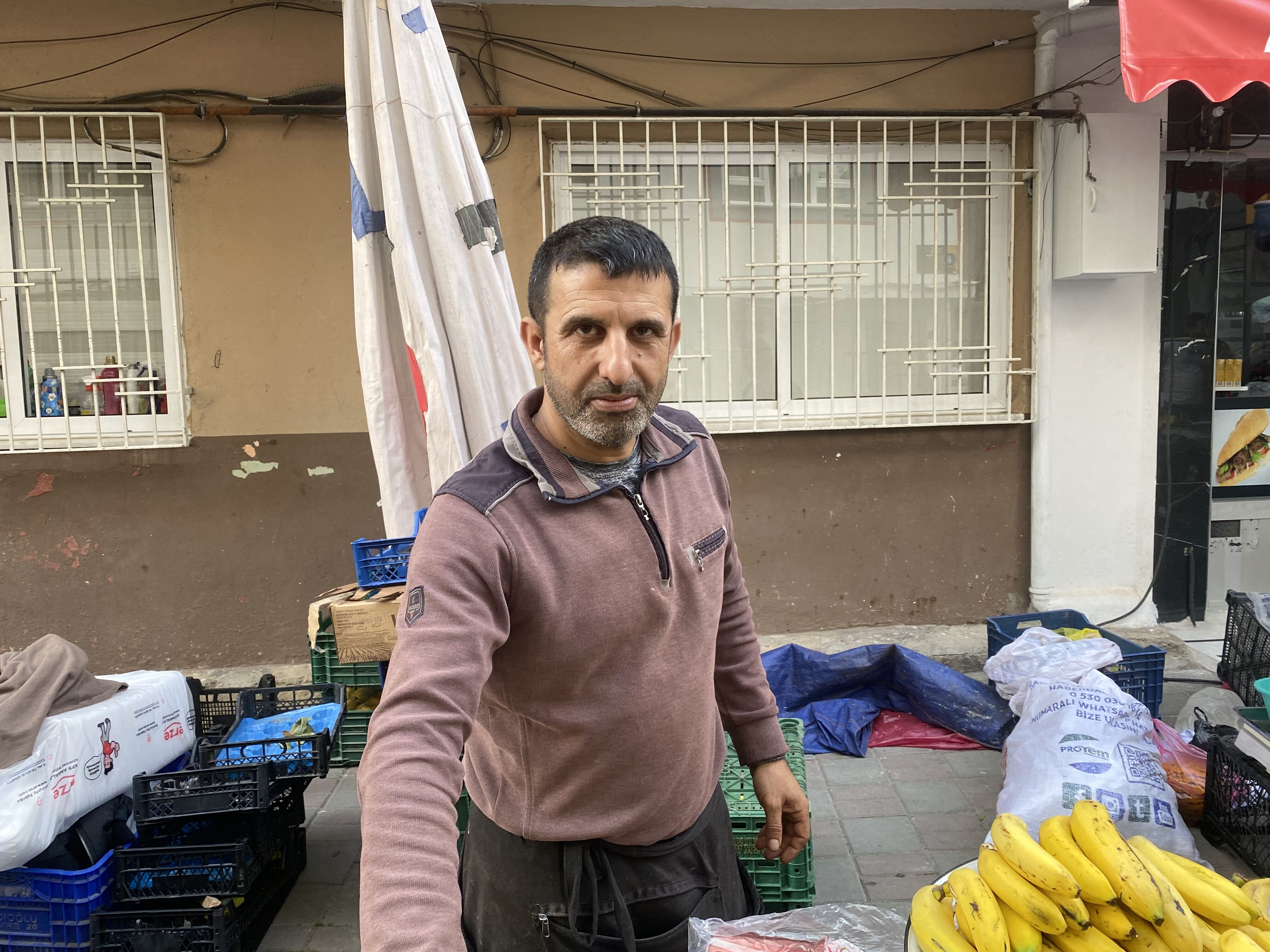 Aydın semt pazarında son hafta ucuzluğu