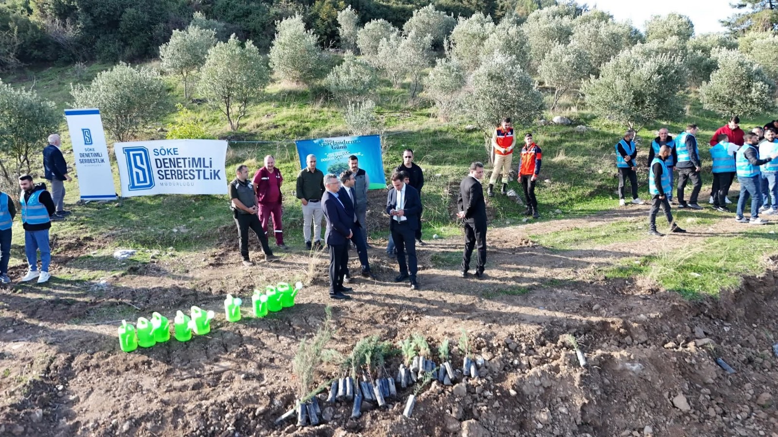 Aydinda Adalet Ormani Projesi Ilk Fidan Toprakla Bulustu 612250 B99094137A00De498F03358Bf284E8F2