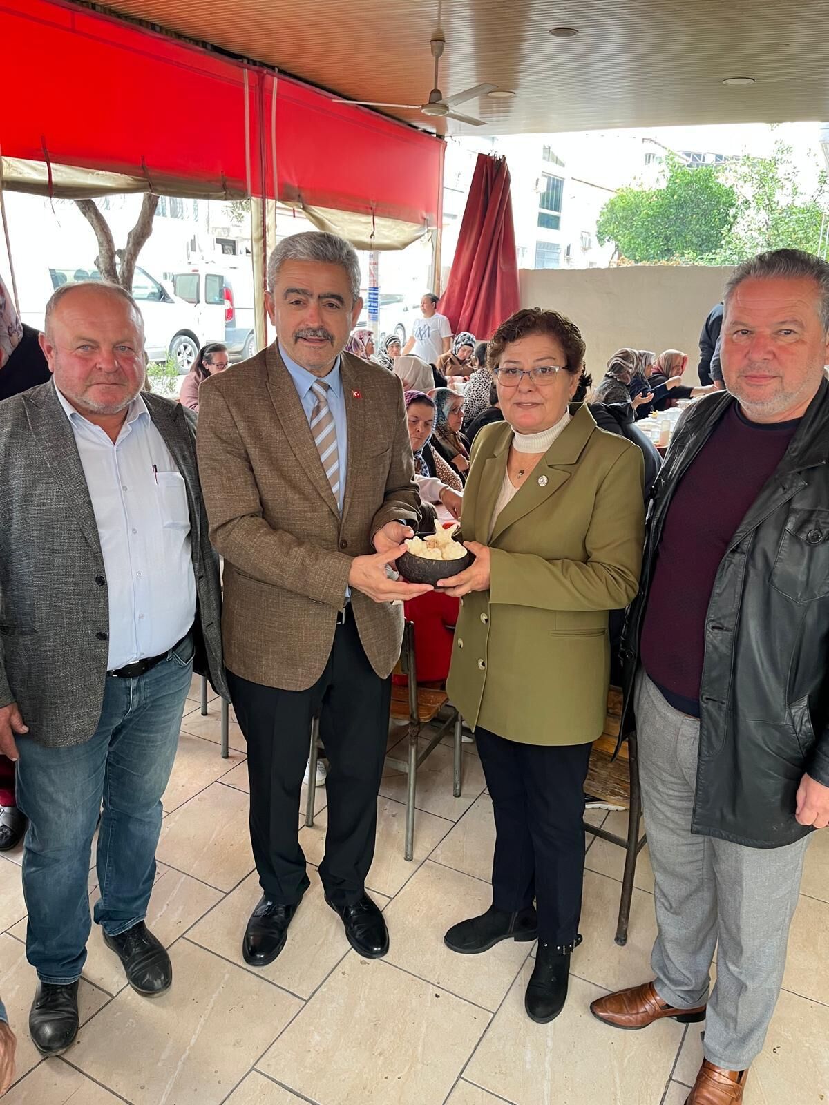 Aydinda Hayirli Gunler Komsum Ziyaretleri Devam Ediyor Baskan Alicik Turan Mahallesi Sakinleriyle Bulustu 612680 16C99A4Ded75072B7Cd8C9D8F6C9A721