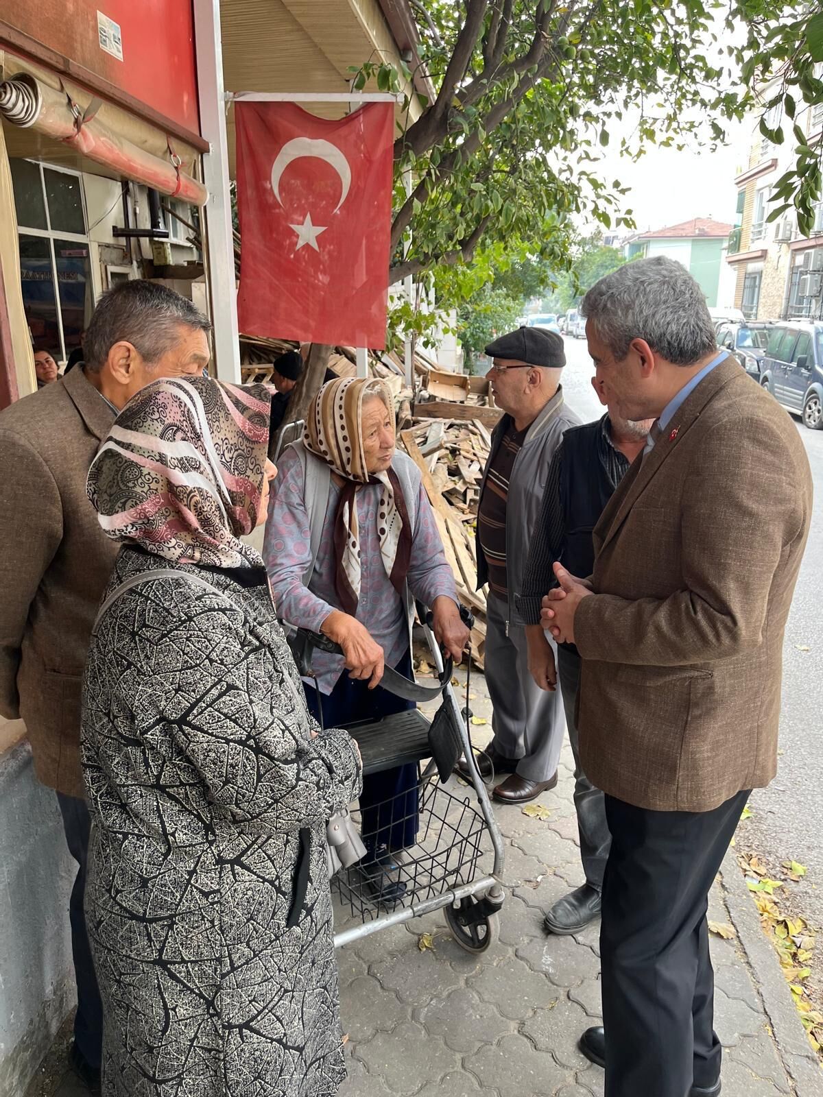Aydinda Hayirli Gunler Komsum Ziyaretleri Devam Ediyor Baskan Alicik Turan Mahallesi Sakinleriyle Bulustu 612680 Ce7761D75C9Bde6B9B45Dfcc188A70A4