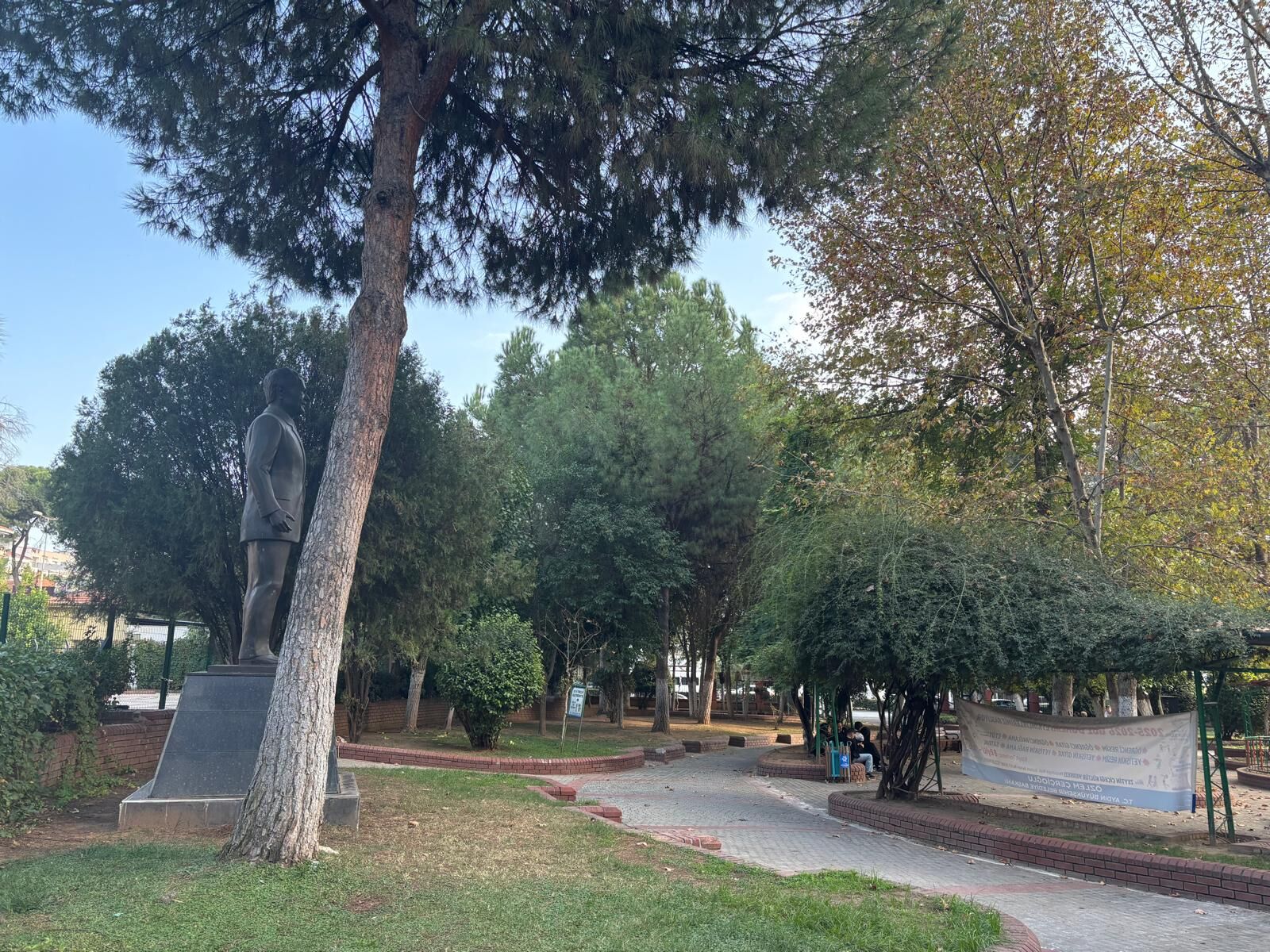 Aydın’daki park geceleri barınağa döndü
