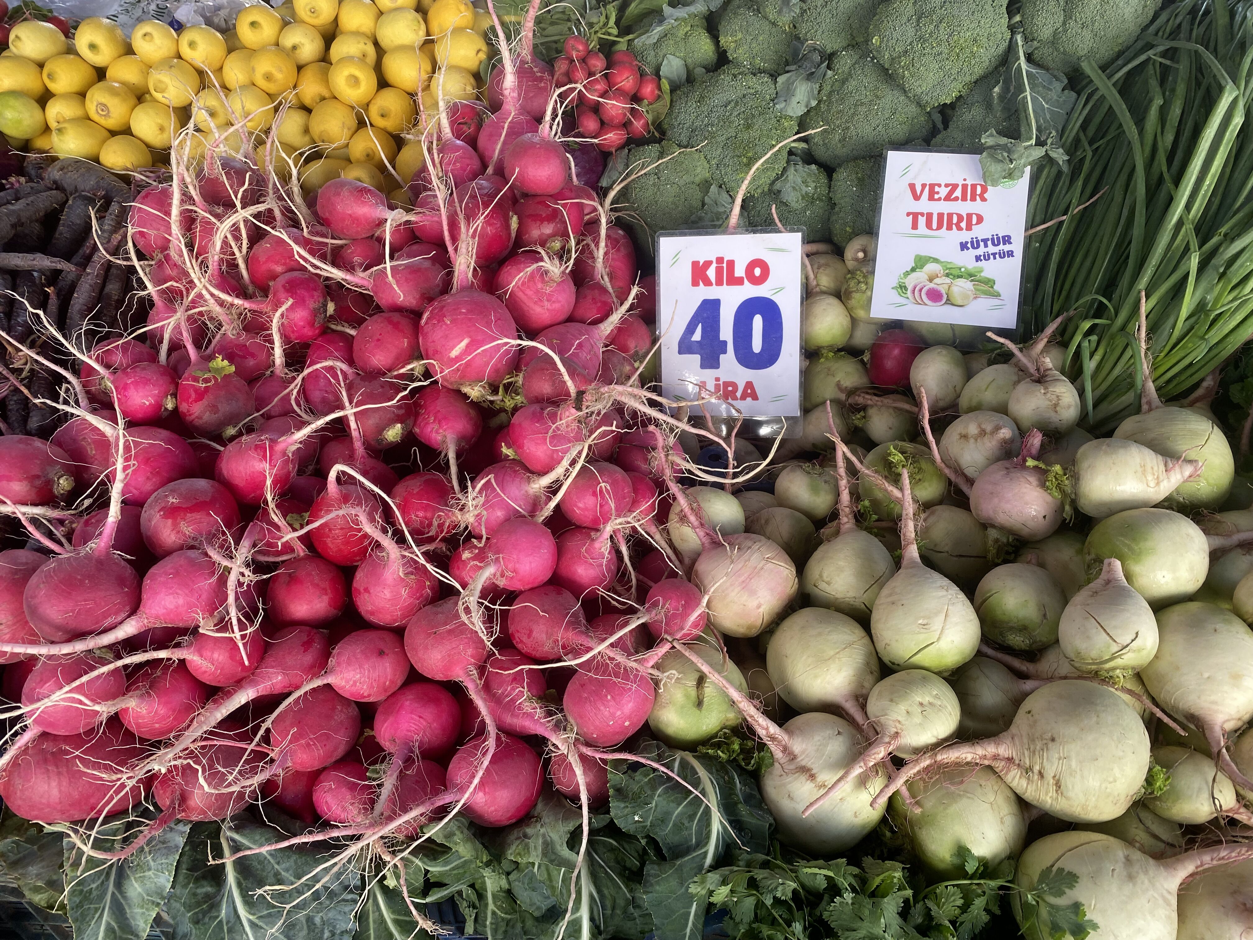 Aydinda Pazar Esnafindan Guncel Fiyat Tablosu Pazar Esnafi Kis Sebzelerinin Fiyat Araligini Aktardi Efelerde Pazar Esnafi Kis Sebzelerindeki Son Durumu Anlatti Betul 614267 E0B4Bfb845C7B43B241E45E7Be5Afbf3