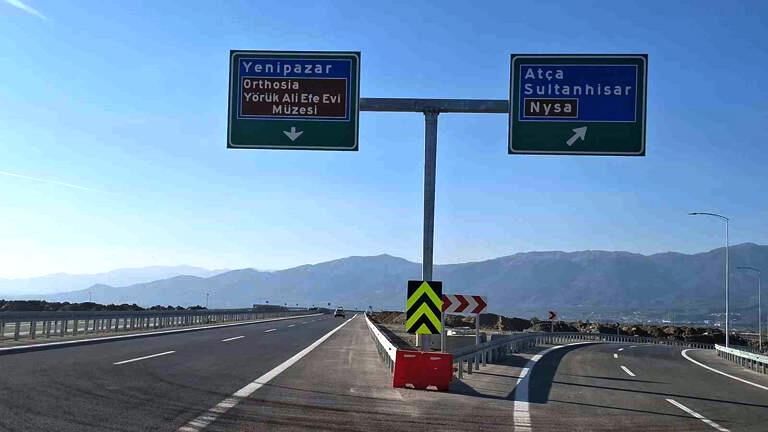 Aydın’daki otoyolda yapım çalışmaları sürüyor