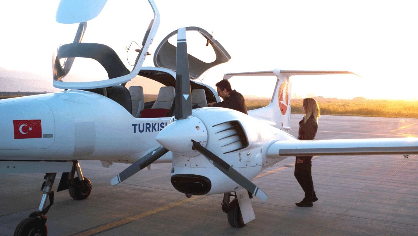 Aydın’daki pilot eğitim üssü uçak filosunu genişletti