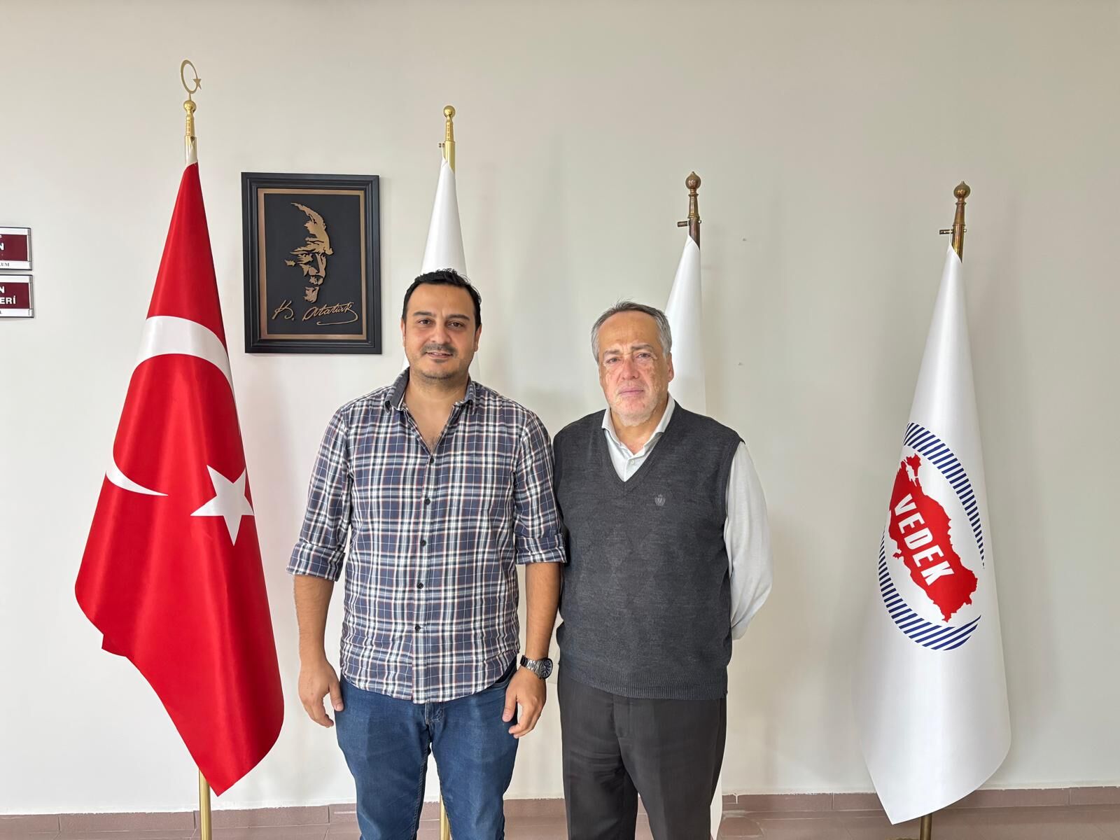 Aydinin Sap Hastaligiyla Mucadelesi Mahallelerde Koruma Ve Kontrol Bolgesi Olusturuldu Saglikli Olsa Da Hayvanlara Asilama Yapilmali 610592 5Ee438187B6D85433Ec44C21Dd52Cf45