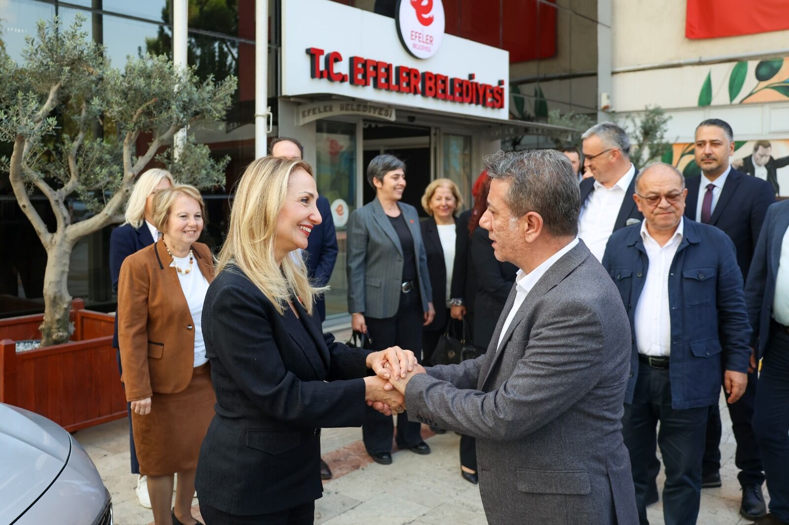 Chp Genel Baskan Yardimcisi Nazliaka Baskan Yetiskini Ziyaret Etti 612459 A44Ed351954Fd73A51F9A70F3C800Fd1