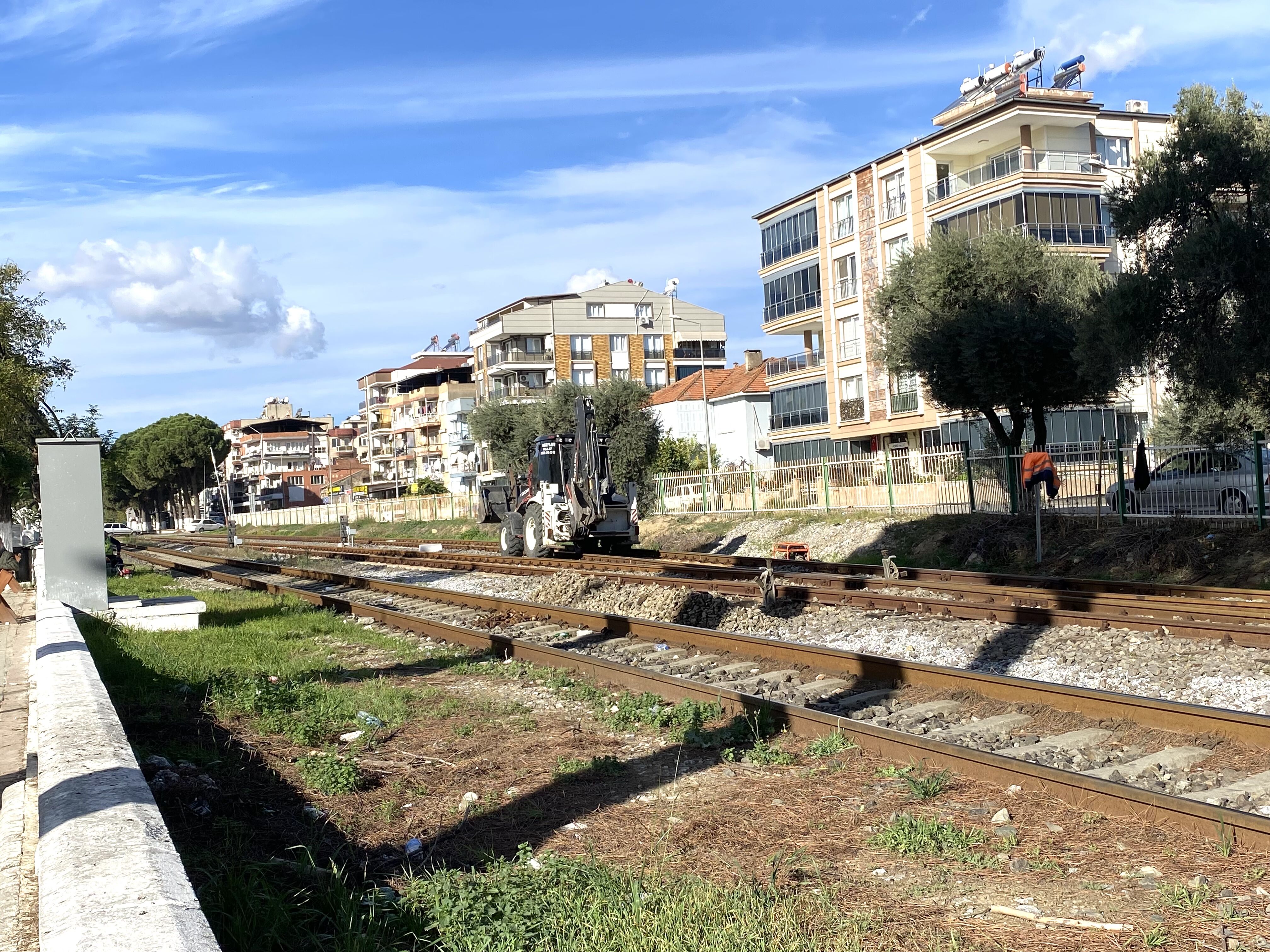 Germencik Tren Istasyonunda Onemli Bakim Raylarda Bakim Onarim Calismasi Yapildi 616396 1Ece2469Eaed29E6C9F288F2D8Bdca71