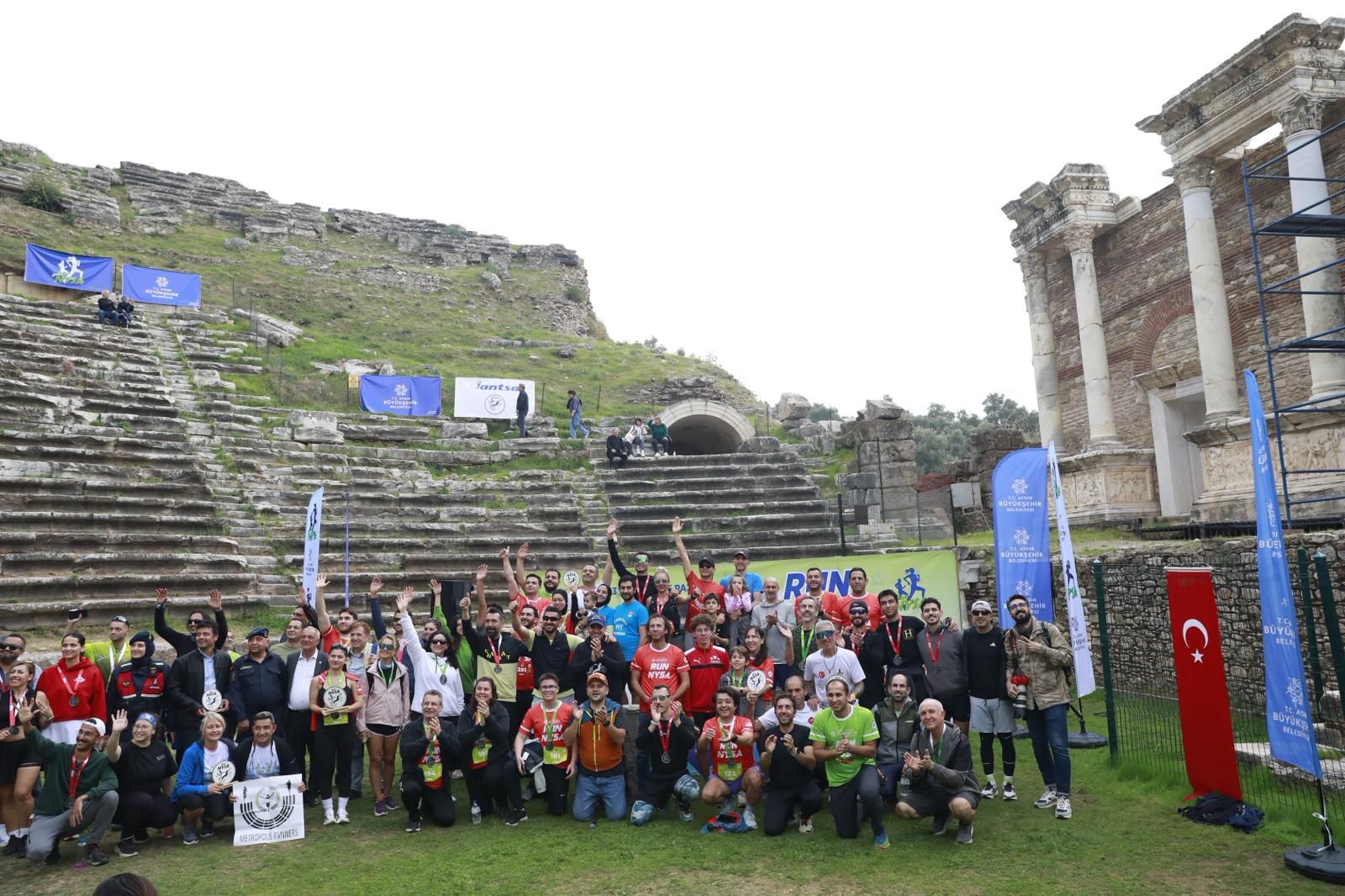 Tarihin kalbinde, doğanın içinde Run Nysa' coşkusu
