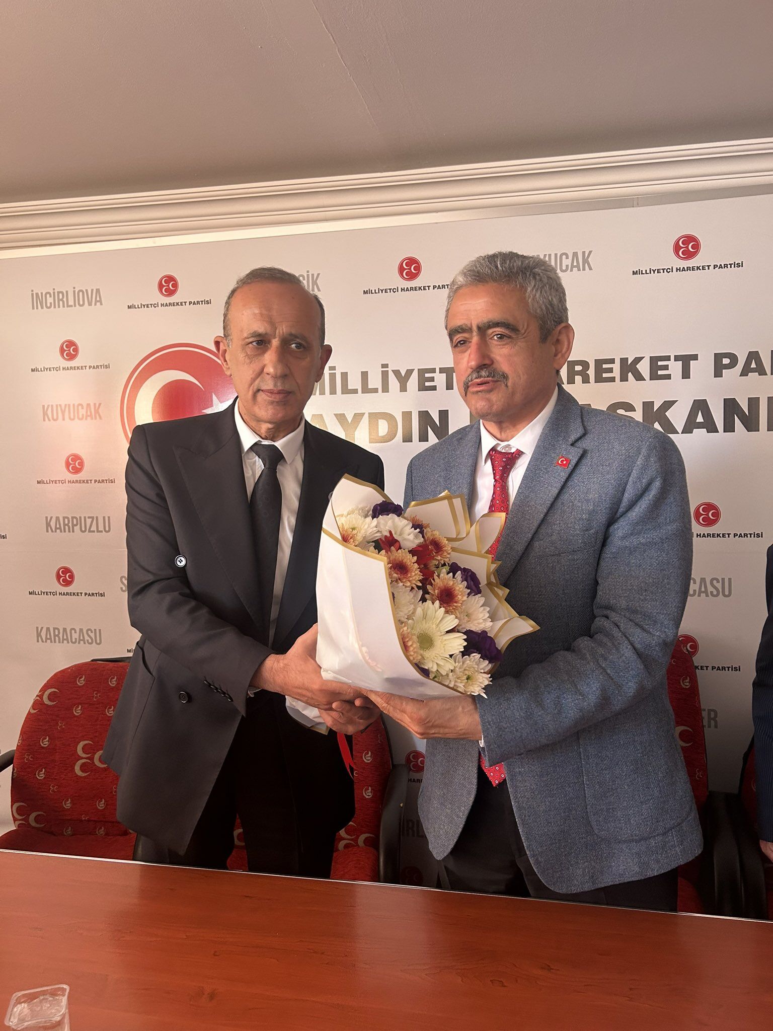 Ulkucu Hareketin Taninan Ismi Memleketinde Aydinda Sicak Karsilama 611961 C4C3Fcb05Cbb9E35A0643Fb495C22Cd7