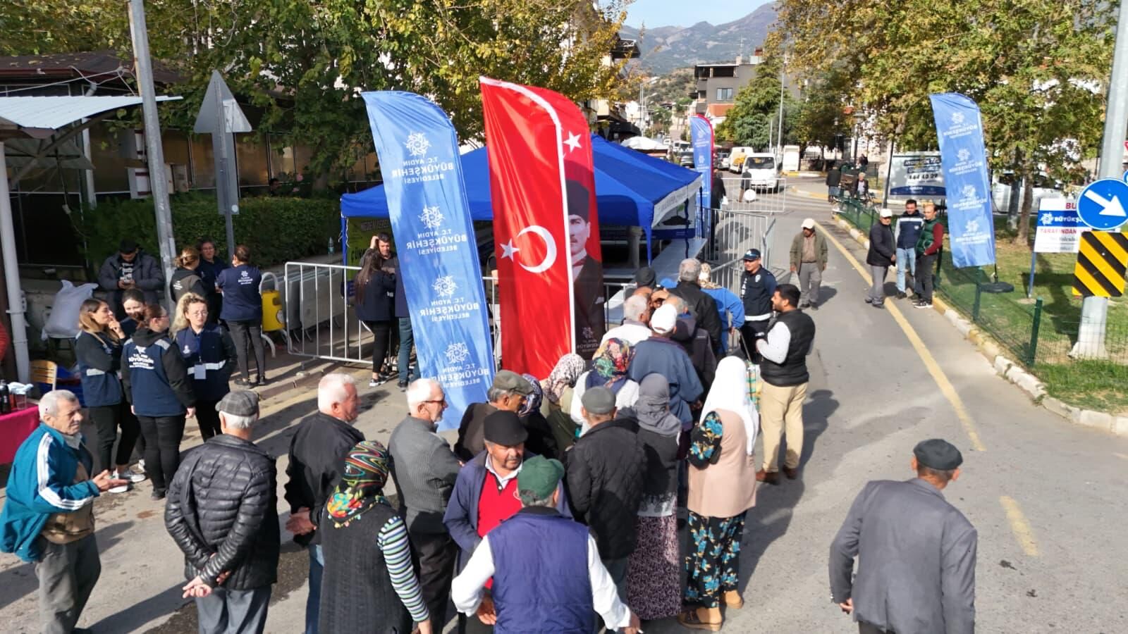 Vatandaslardan Cerciogluna Fide Tesekkuru 615715 78A28342D4F3C2C22808Bfe39C26B5B0