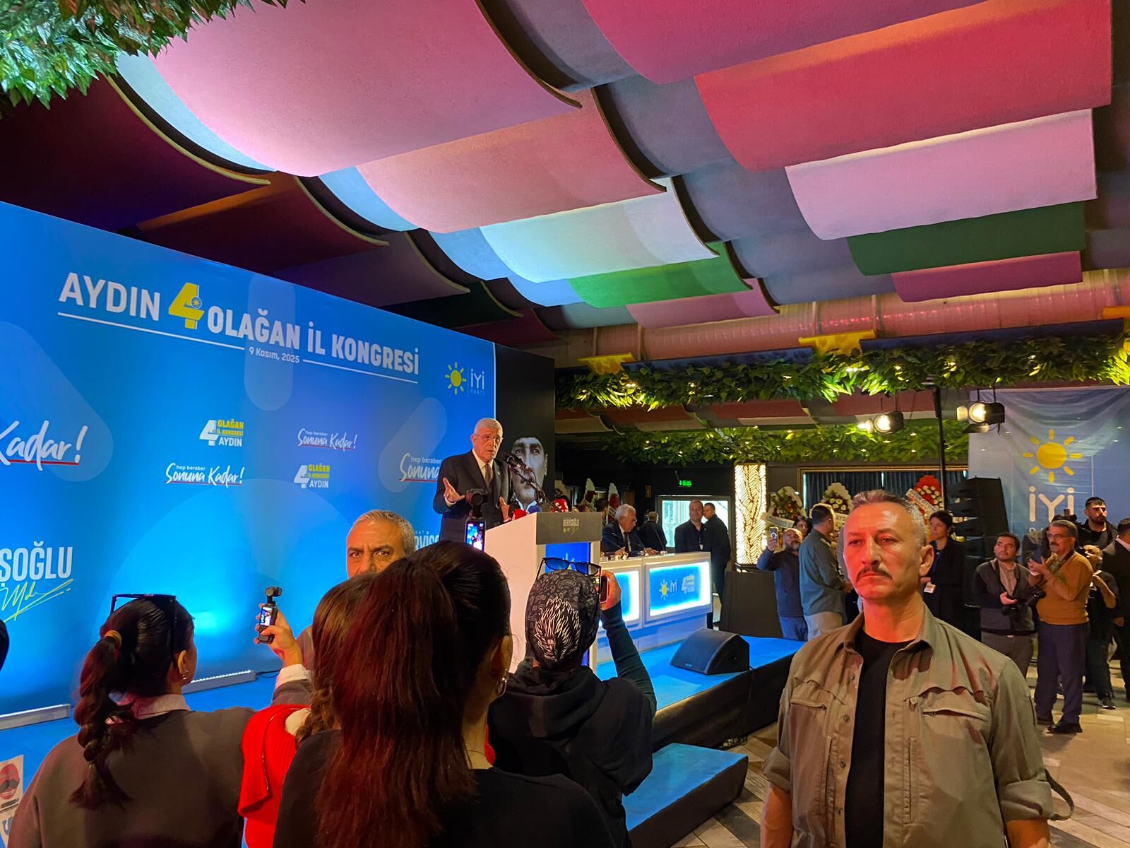 İYİ Parti Aydın Kongresi’nde güvenlik önlemleri tartışma yarattı