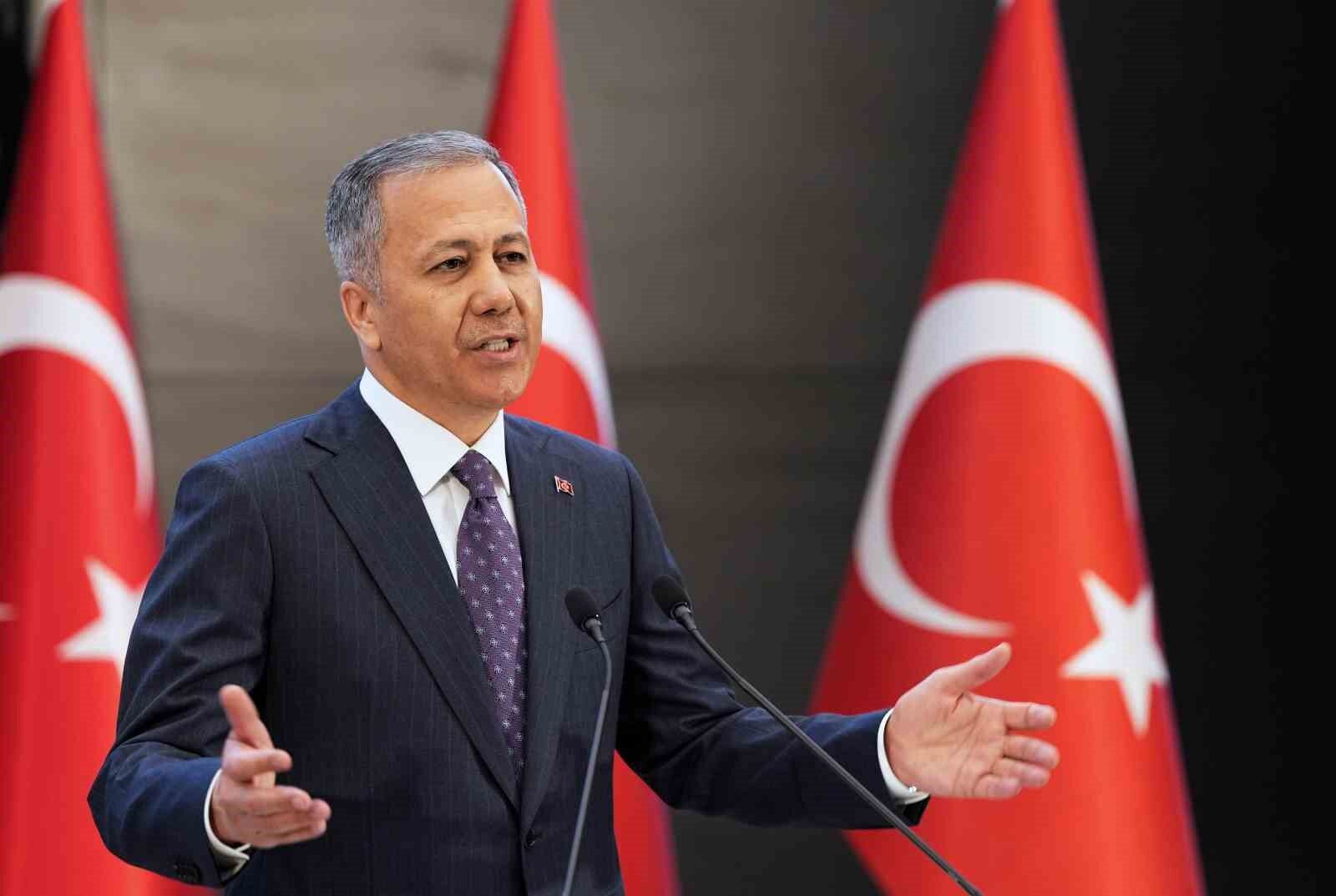  Bakan Yerlikaya polislerin beklediği müjdeyi verdi