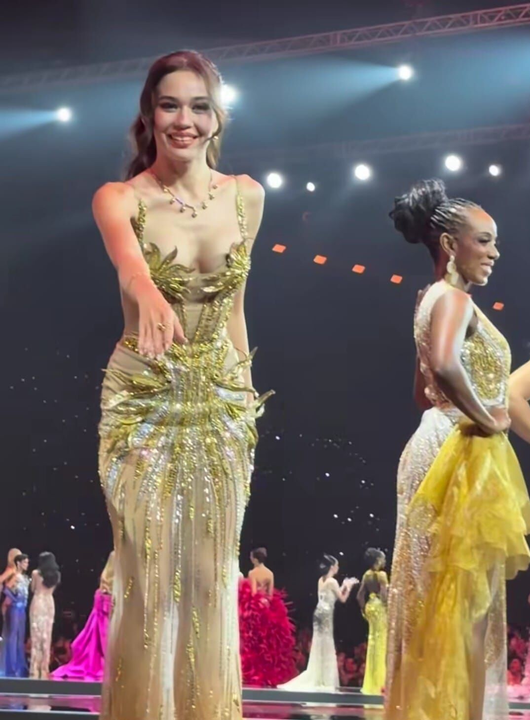 Ceren Arslan’ın Miss Universe sahnesinde Türk bayrağı isteği engellendi