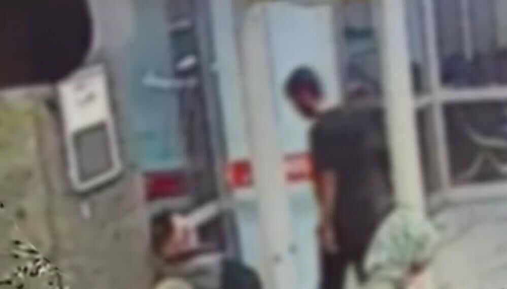  Savunmasız hastaları mağdur eden 3 kişi tutuklandı