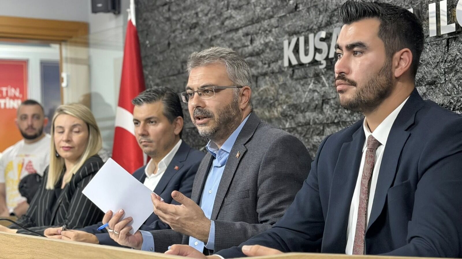 Whatsapp Image 2025 11 21 At 21.33.53 (1)