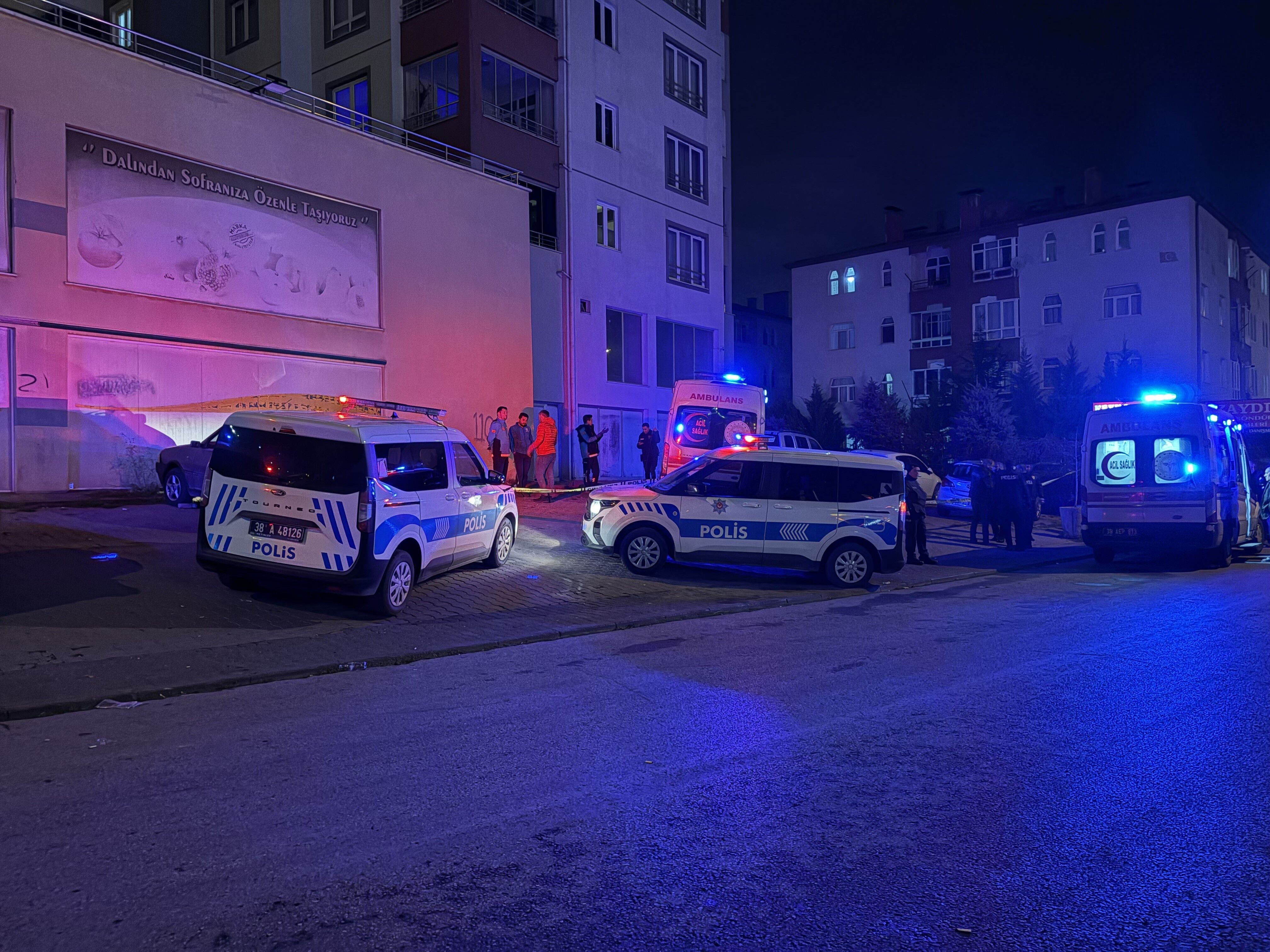 Kayseri'de 11. kattan düşen 14 yaşındaki kız hayatını kaybetti