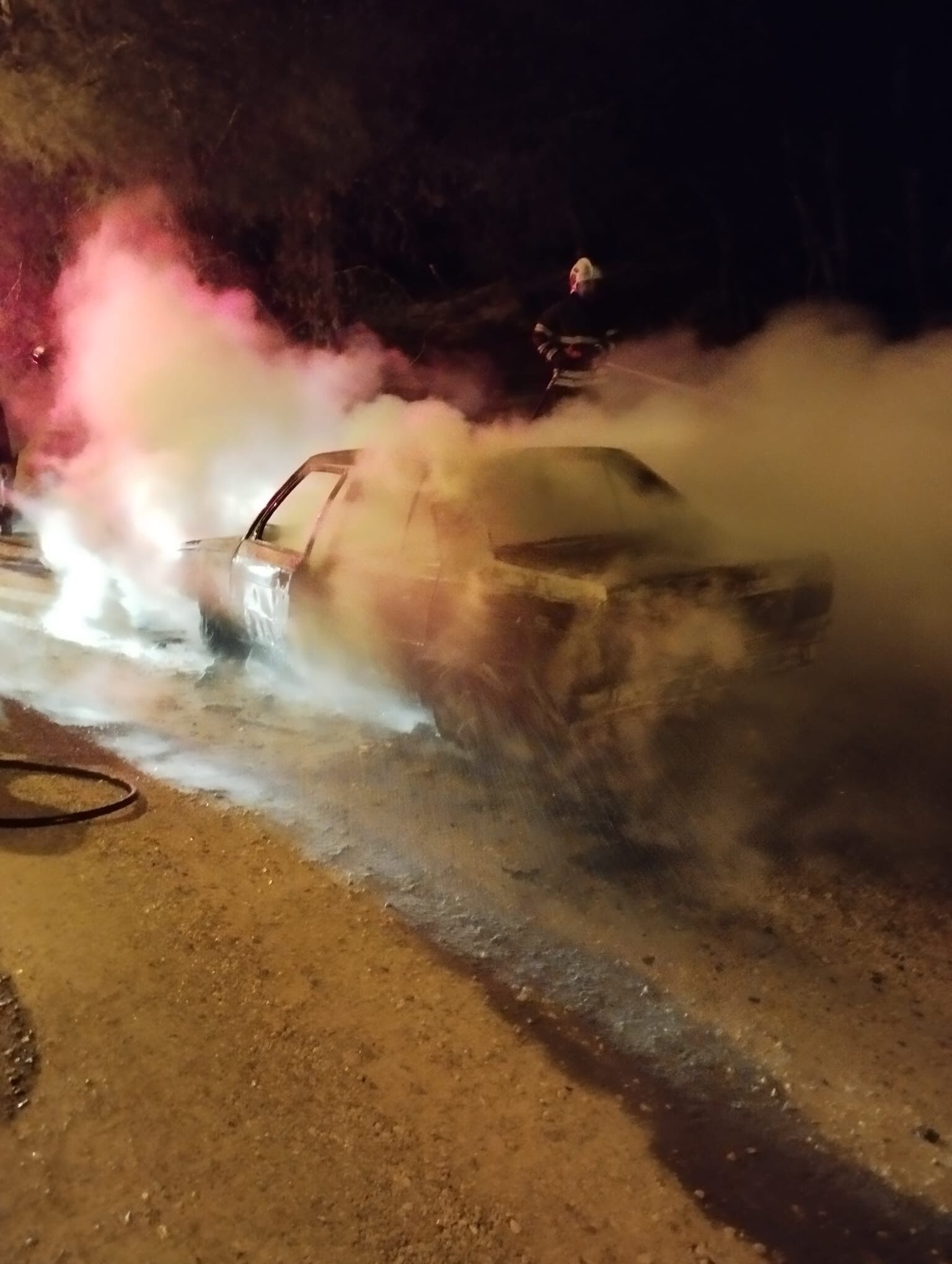 Otomobillerin patlaması sonucu 1 kişi öldü, 1 kişi yaralandı