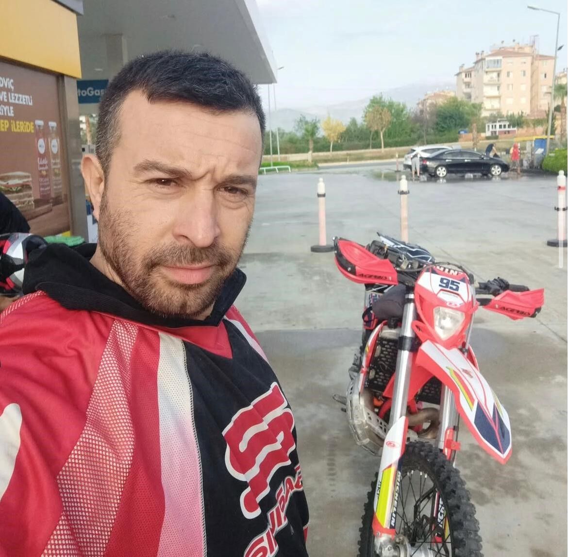 Tutkunu olduğu motosiklet sonu oldu! Genç adam feci şekilde can verdi