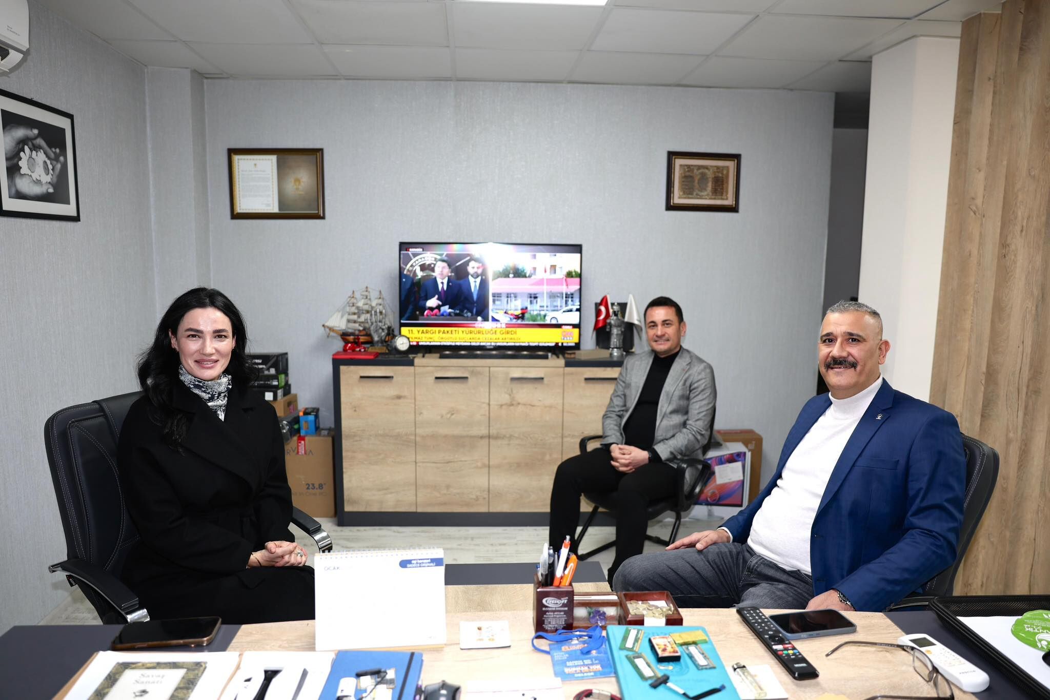 Ak Parti Aydin Milletvekili Saribastan Efeler Cikarmasi Ziyaret Icin Mahalle Mahalle Gezdi 625308 95A01220Df9B68Aef4Ad671F0A30E735