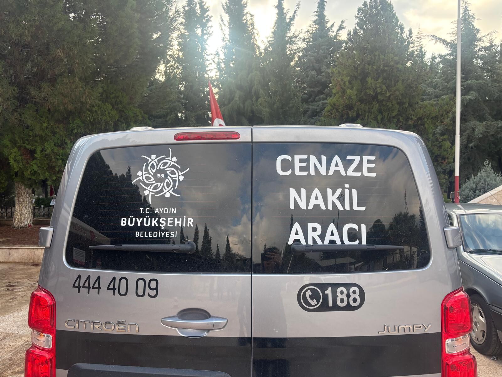 Aydın’da 2026 yılı öncesi ilk hamle: Kemer Mezarlığı’nda yeni düzenleme başladı