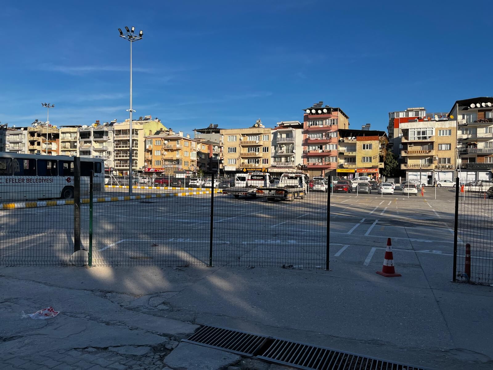  Aydın'daki semt pazarı taşınmaya hazır