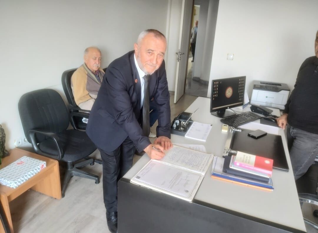 Aydinda Saadet Partisi Yeni Doneme Basladi Baskan Ozkan Mazbatasini Aldi 620242 330C5825254E97B2Ad4042D1De342575