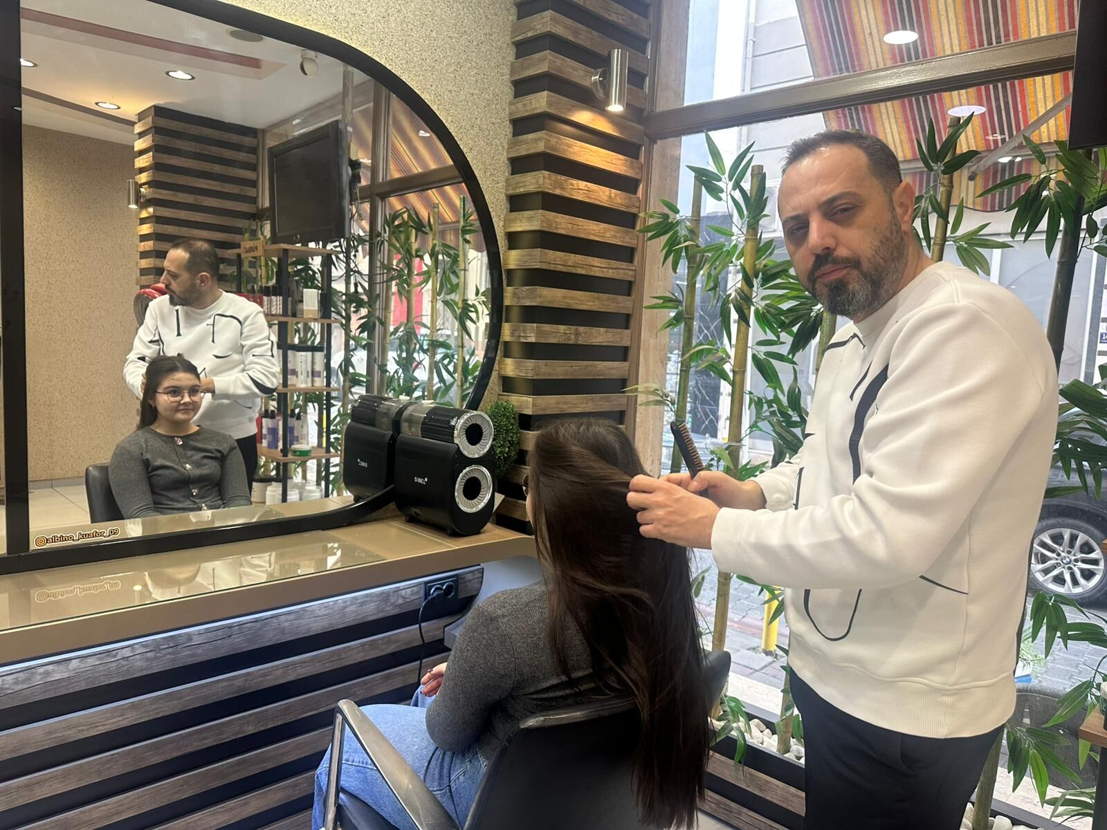 Aydindaki Kadinlarin 2025Teki Guzellik Tercihleri Nasildi Kuafor Ayvaz Bu Yil Cogu Seyde Sadelige Ve Rahatliga Yoneldiler Betul 624859 A7F6993D7Ec7C1615E6D5057613C6998