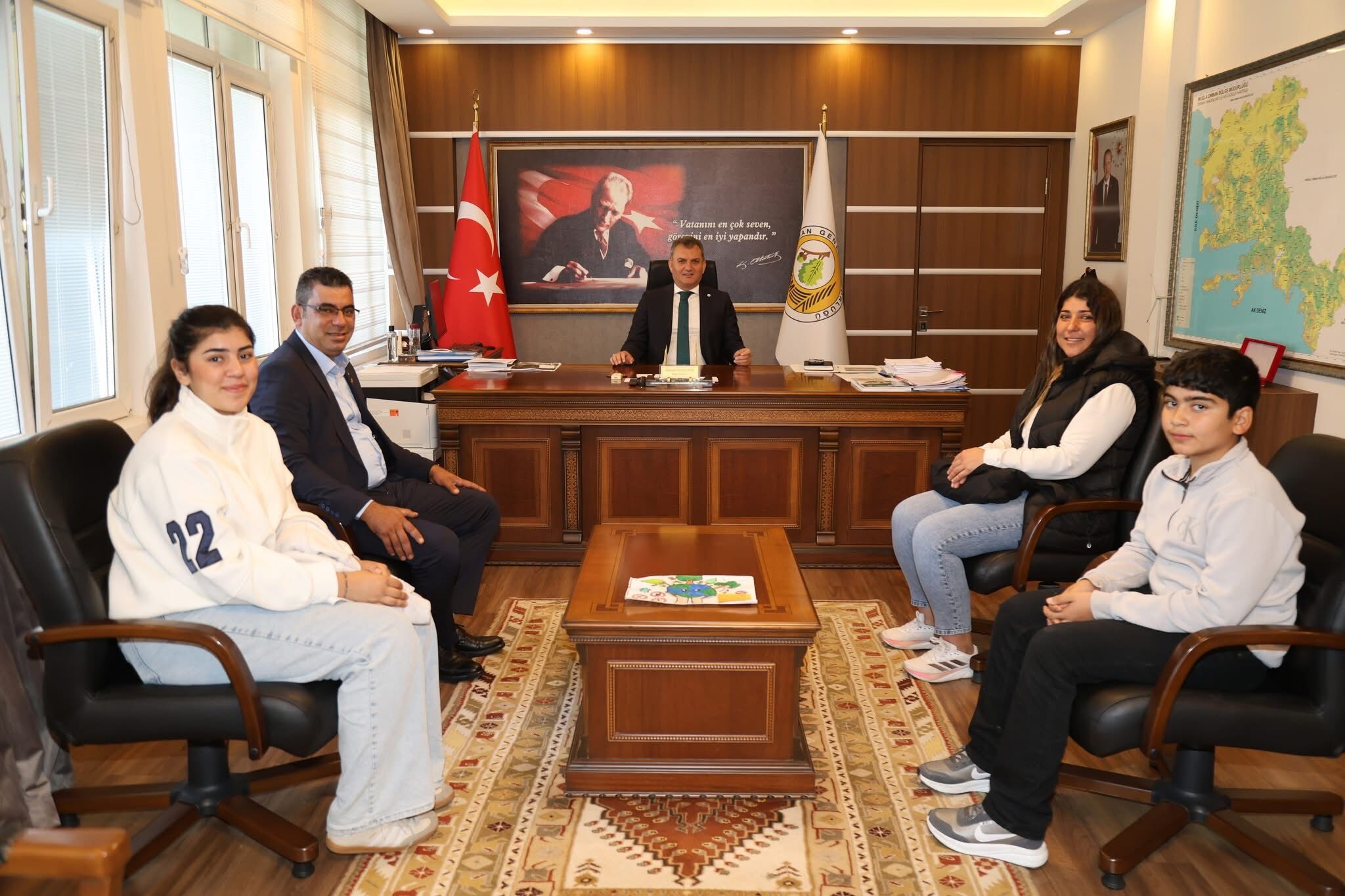 Aydinli Muhtardan Yangina Karsi Ornek Caba Bolge Mudurunden Ozel Tebrik 618842 546815E420B6Dcdf155Dbff2E77Ed1C2
