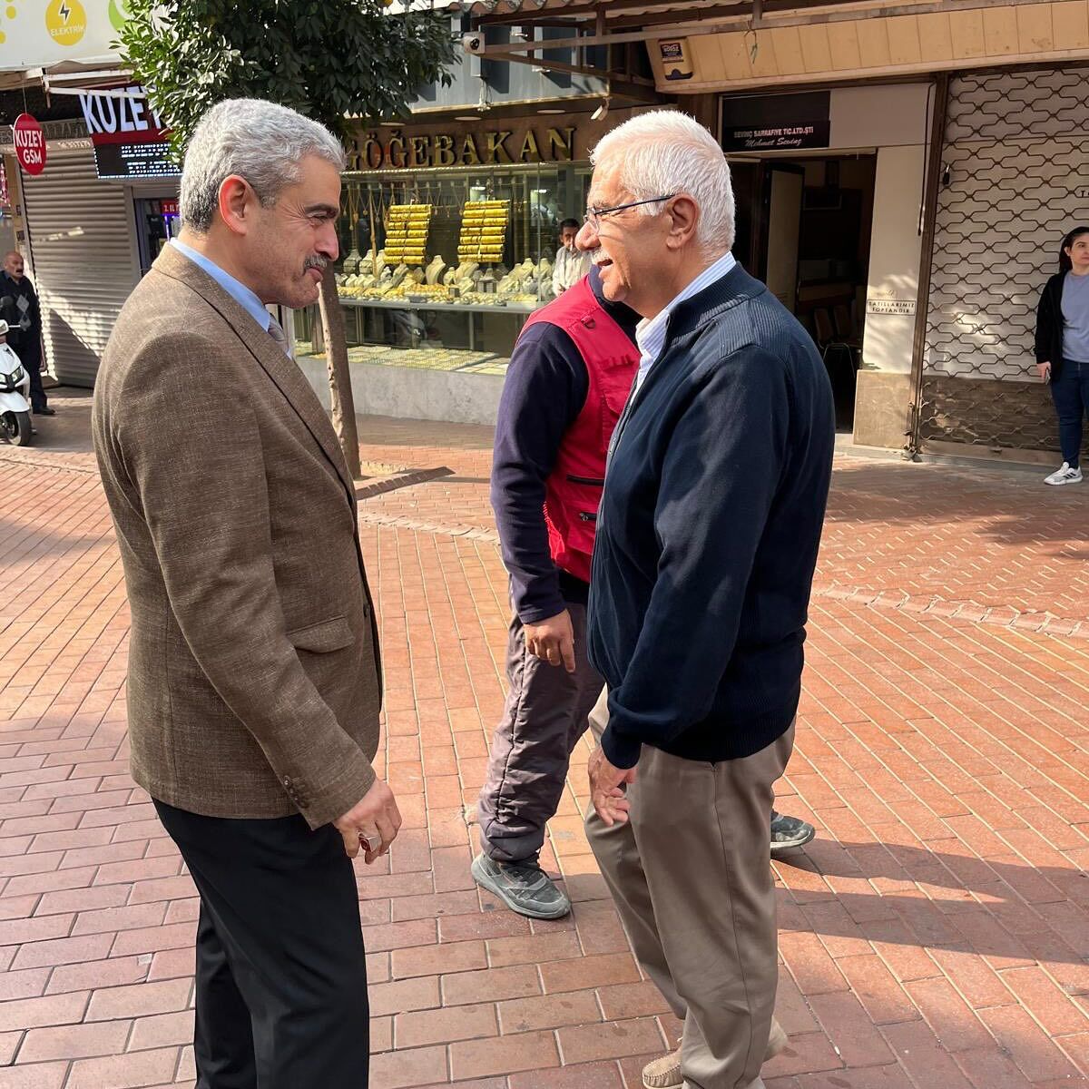 Baskan Alicik Turan Mahalle Sakinleriyle Bulustu Alicik Destek Gorduk Guc Aldik Moral Bulduk Betul 618496 C0Dc712Cb3735B6Bf2C407D6F5E2Ac26